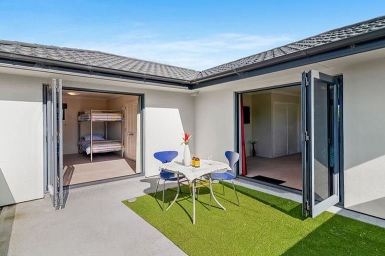 Photo of property in 28 Holden Avenue, Holdens Bay, Rotorua, 3010