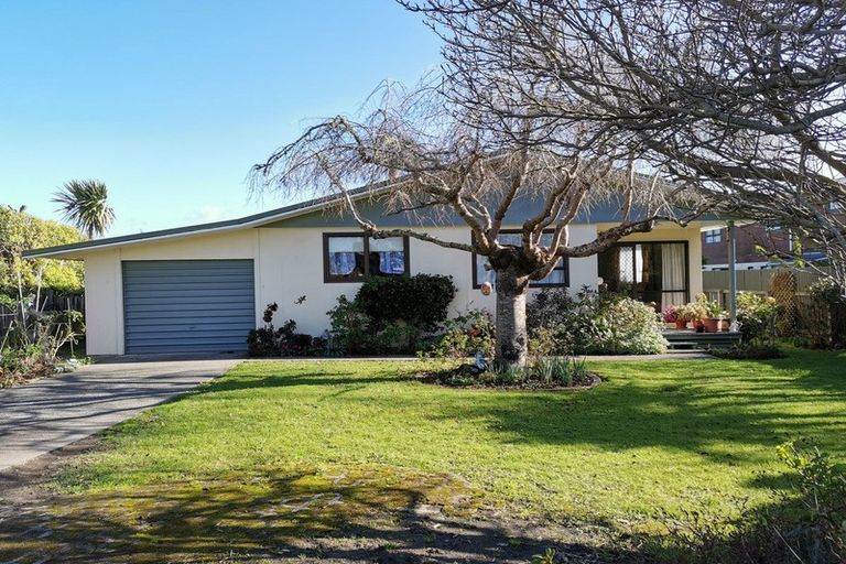 Photo of property in 1b Queen Street, Wairoa, 4108