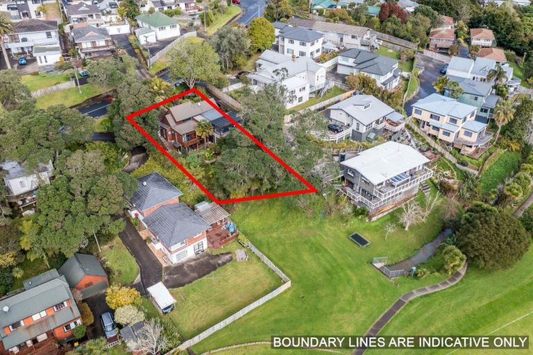 Photo of property in 29 Glencoe Road, Browns Bay, Auckland, 0630