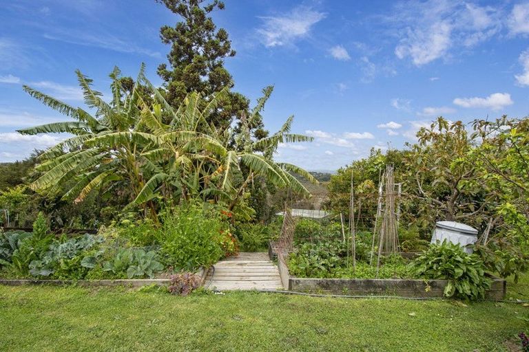 Photo of property in 86 West View Crescent, Onerahi, Whangarei, 0110