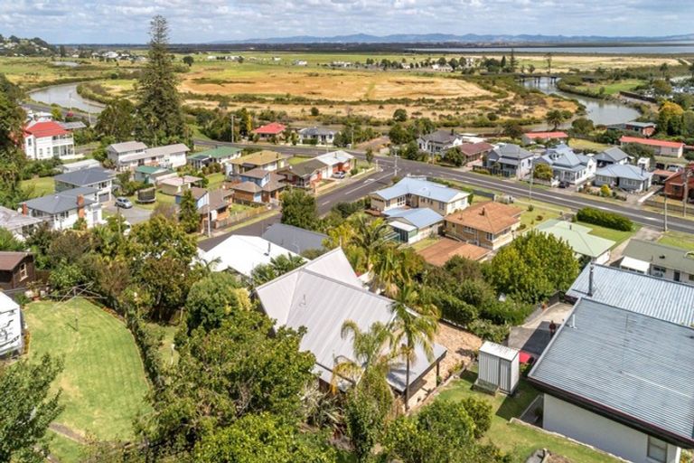 Photo of property in 107 Brunton Crescent, Thames, 3500