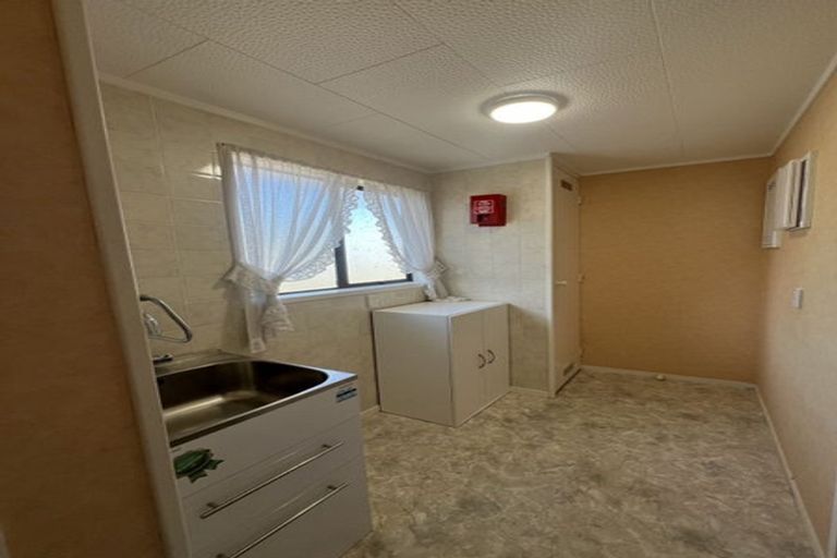 Photo of property in 18 Deodar Place, Totara Heights, Auckland, 2105