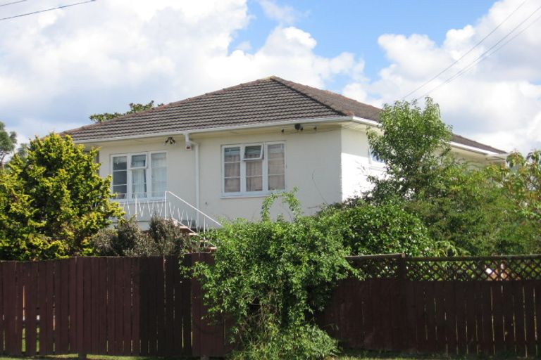 Photo of property in 34 Nikau Street, New Lynn, Auckland, 0600