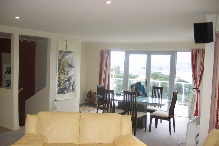 Photo of property in 4 Lyons Crescent, Strathmore Park, Wellington, 6022