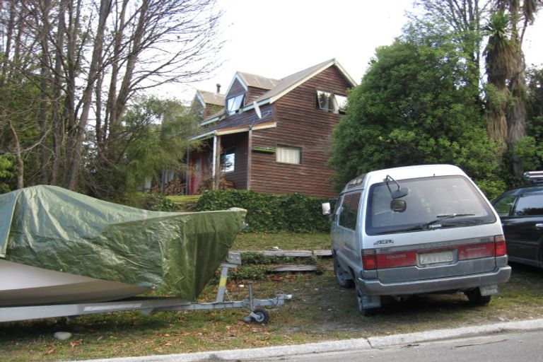 Photo of property in 2 Kent Street, Queenstown, 9300