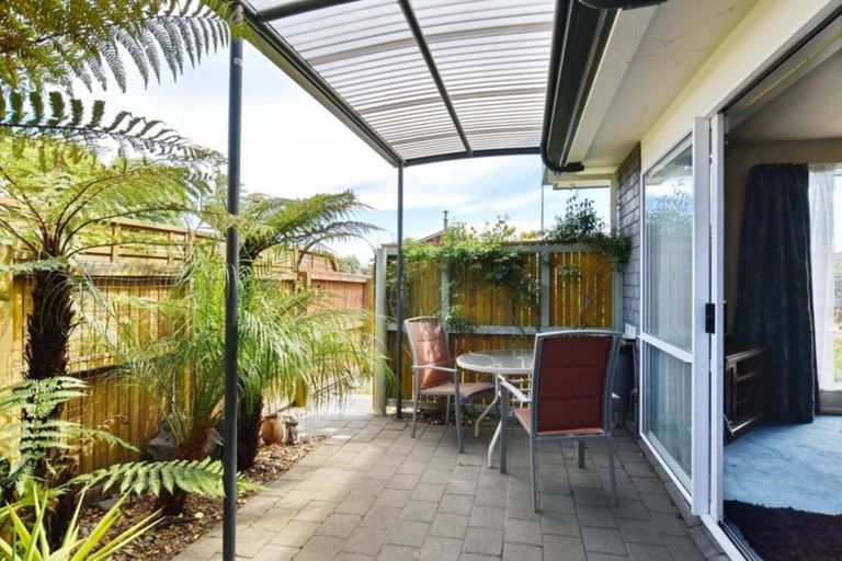 Photo of property in 1/35 Laing Crescent, Heathcote Valley, Christchurch, 8022