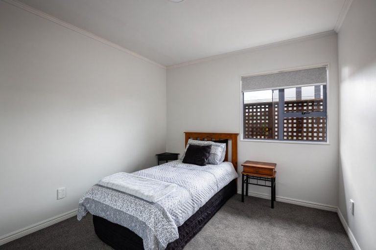 Photo of property in 4/49 Sackville Street, Fitzroy, New Plymouth, 4312