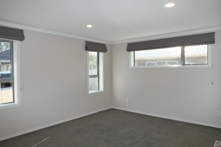 Photo of property in 94 Mazengarb Road, Paraparaumu Beach, Paraparaumu, 5032