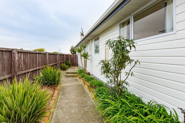 Photo of property in 464 Marine Parade, South New Brighton, Christchurch, 8062