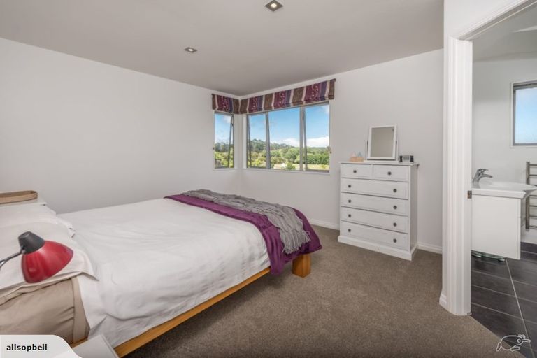 Photo of property in 49 Freshfields Road, Waimauku, 0812