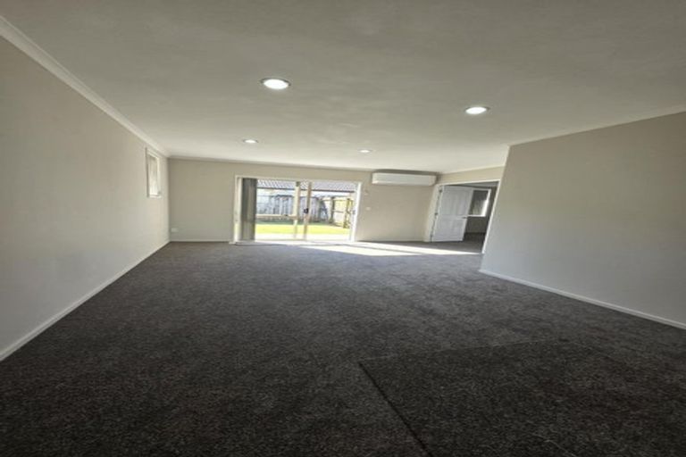 Photo of property in 5 Prado Drive, Pukekohe, 2120