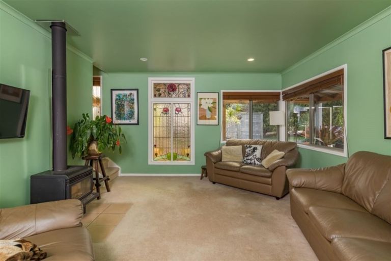 Photo of property in 18 Edkins Road, Kerikeri, 0230