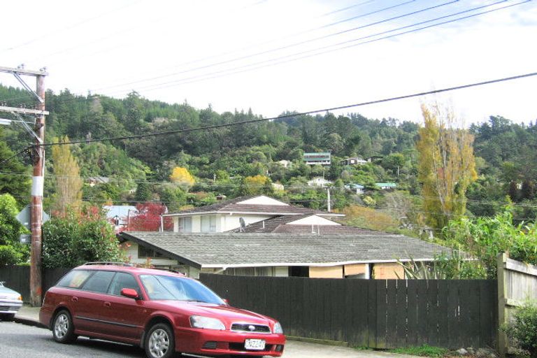 Photo of property in Pinehaven School, 2/3 Forest Road, Pinehaven, Upper Hutt, 5019