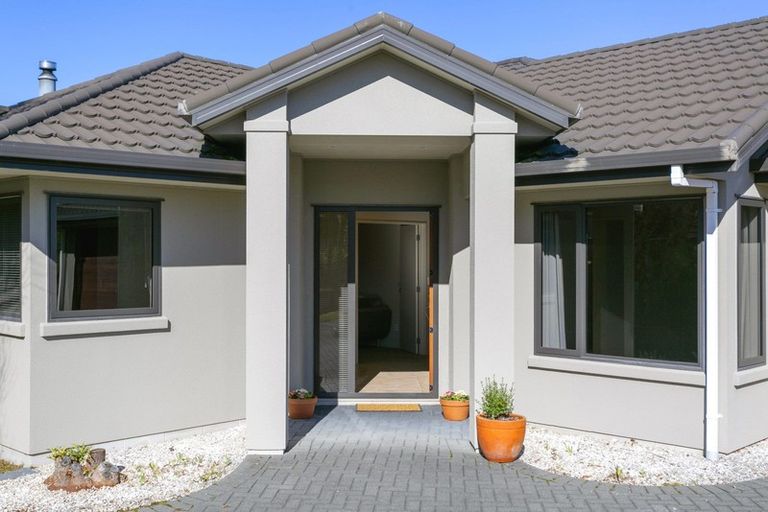 Photo of property in 29 Acacia Bay Road, Nukuhau, Taupo, 3330