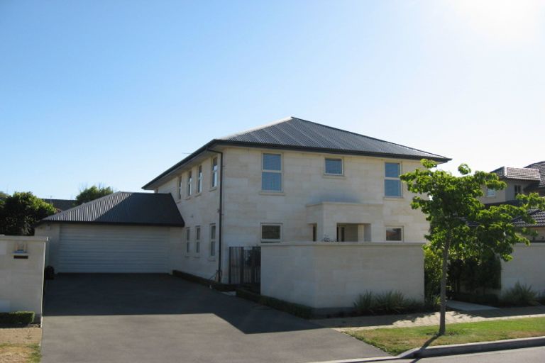 Photo of property in 14 Stableford Green, Burnside, Christchurch, 8053