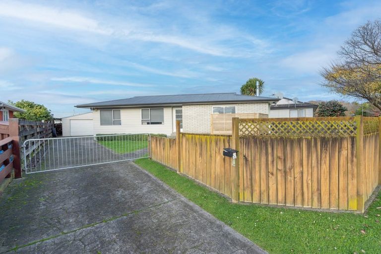Photo of property in 21 Carter Crescent, Awapuni, Palmerston North, 4412