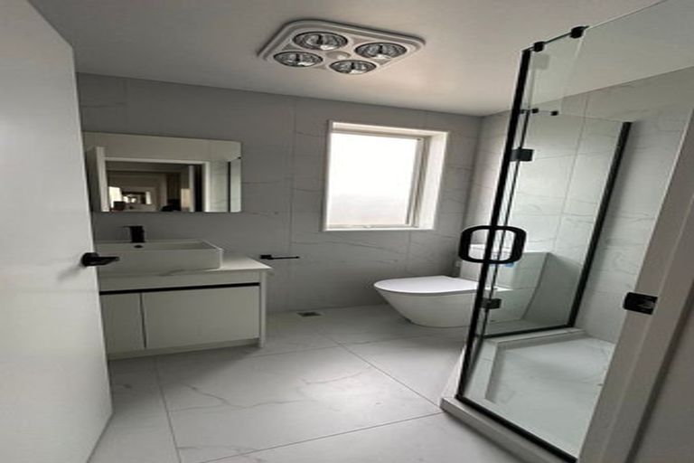 Photo of property in 16 Corporal Street, Papakura, 2110