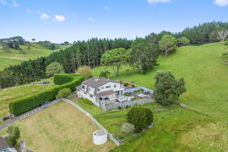 Photo of property in Babylon Coast Road, Parore, Dargaville, 0373