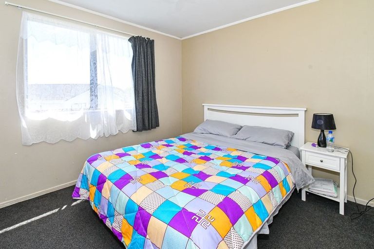 Photo of property in 4/1 Rebecca Rise, Weymouth, Auckland, 2103