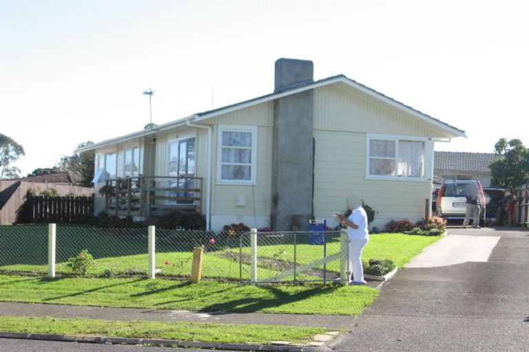 Photo of property in 32 Aarts Avenue, Manurewa, Auckland, 2102