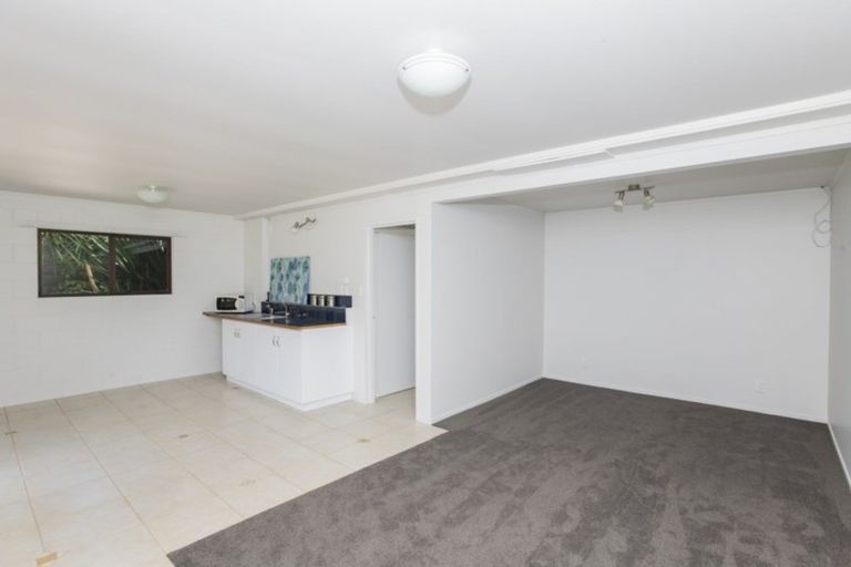 Photo of property in 57 Moana Road, Okitu, Gisborne, 4010