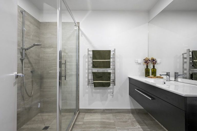 Photo of property in 8c Ferry Road, Days Bay, Lower Hutt, 5013