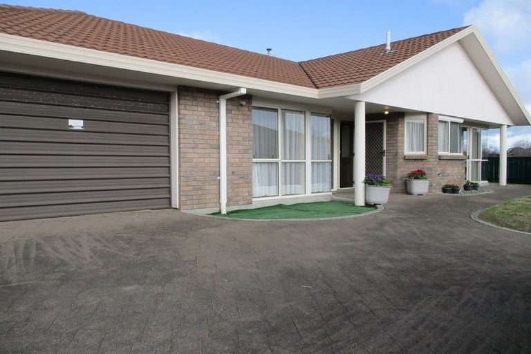 Photo of property in 8/492 Otumoetai Road, Otumoetai, Tauranga, 3110