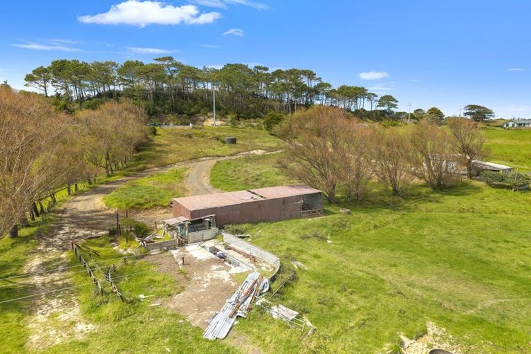 Photo of property in 413 Waihue Road, Dargaville, 0372
