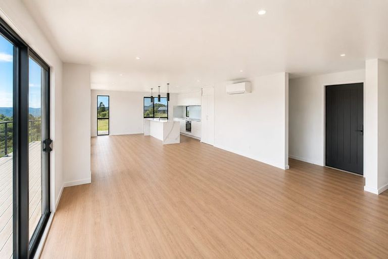 Photo of property in 116 Centennial Drive, Whitianga, 3510