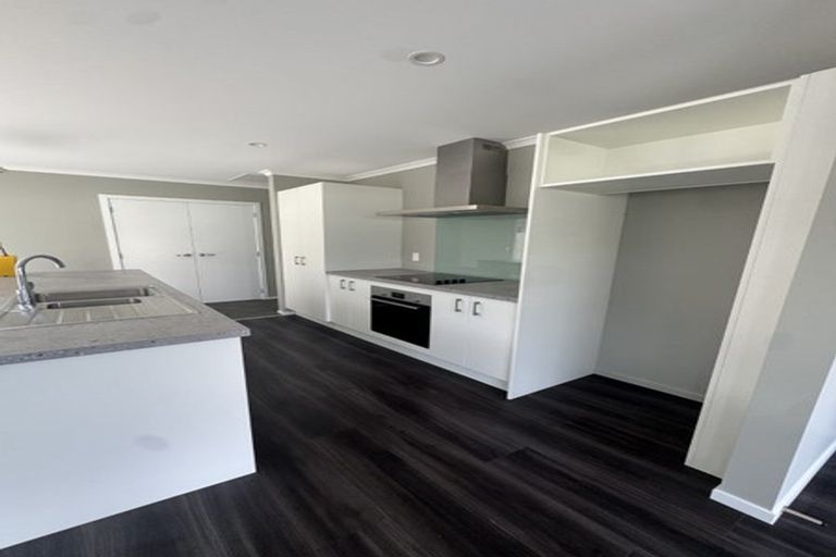 Photo of property in 16 Harry Martin Lane, Wainuiomata, Lower Hutt, 5014