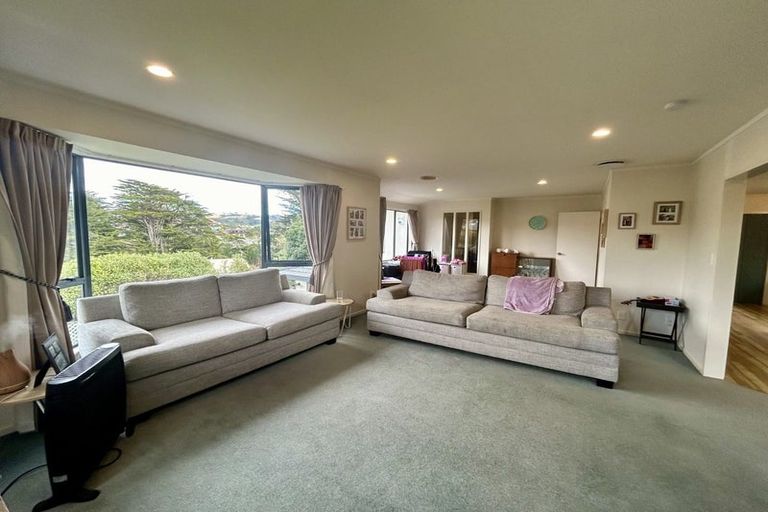 Photo of property in 26 Saunders Close, Whitby, Porirua, 5024