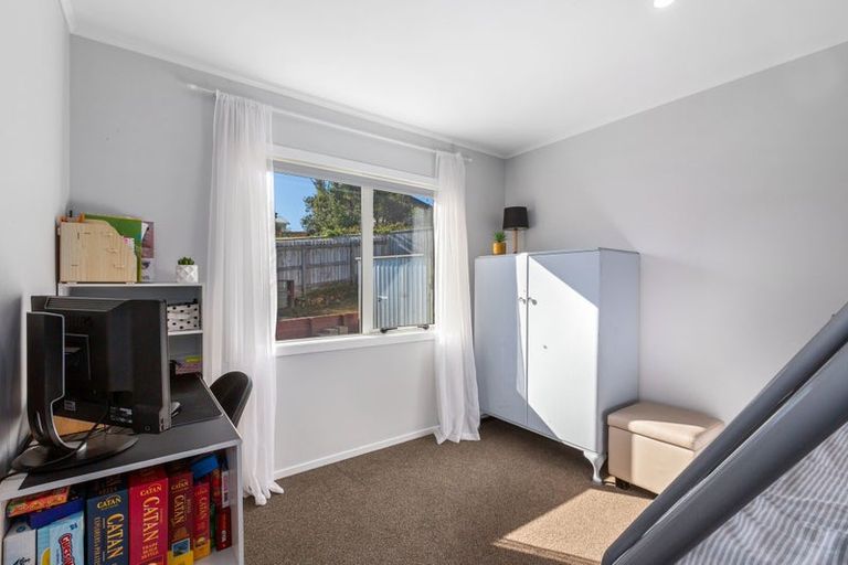 Photo of property in 60a Leicester Street, Cannons Creek, Porirua, 5024
