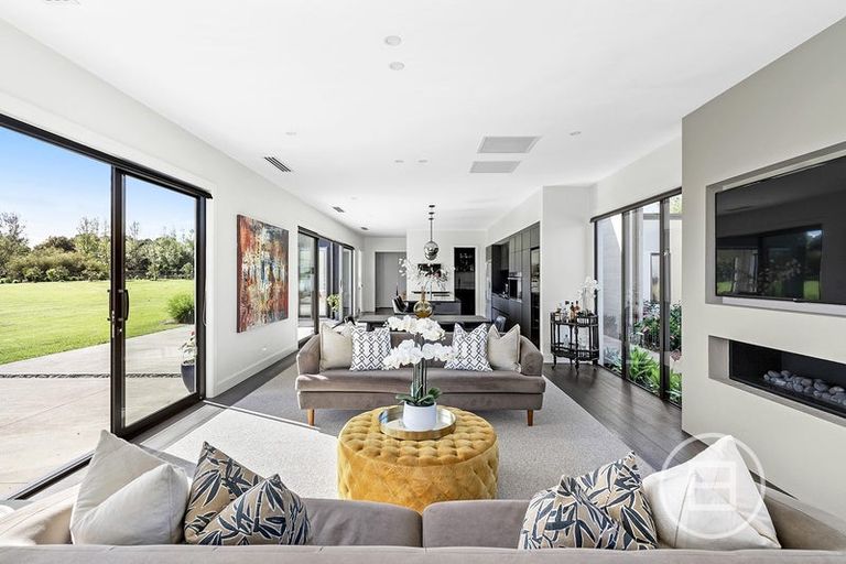 Photo of property in 90 Grace Hill Drive, Dairy Flat, Albany, 0792