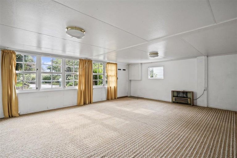 Photo of property in 3 Kotare Place, Levin, 5510