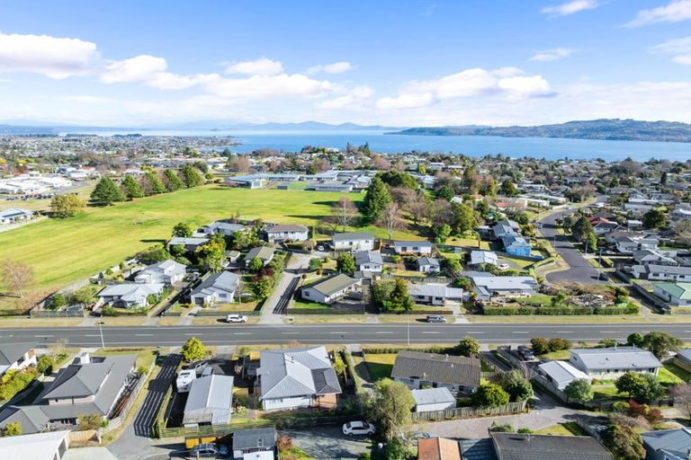 Photo of property in 17 Kiddle Drive, Hilltop, Taupo, 3330