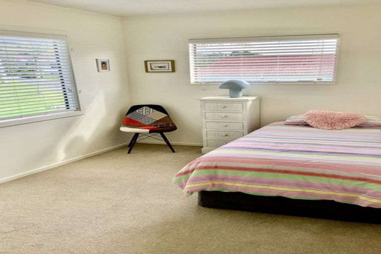 Photo of property in 6 Puketiro Place, Paihia, 0200