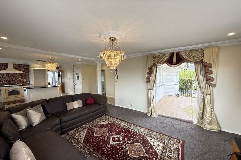 Photo of property in 23 Gilliam Street, New Lynn, Auckland, 0600