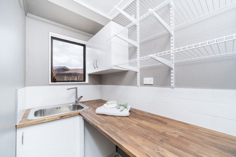 Photo of property in 22 Lincoln Street, Ashhurst, 4810