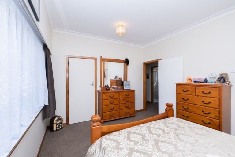 Photo of property in 40 High Street, Eltham, 4322