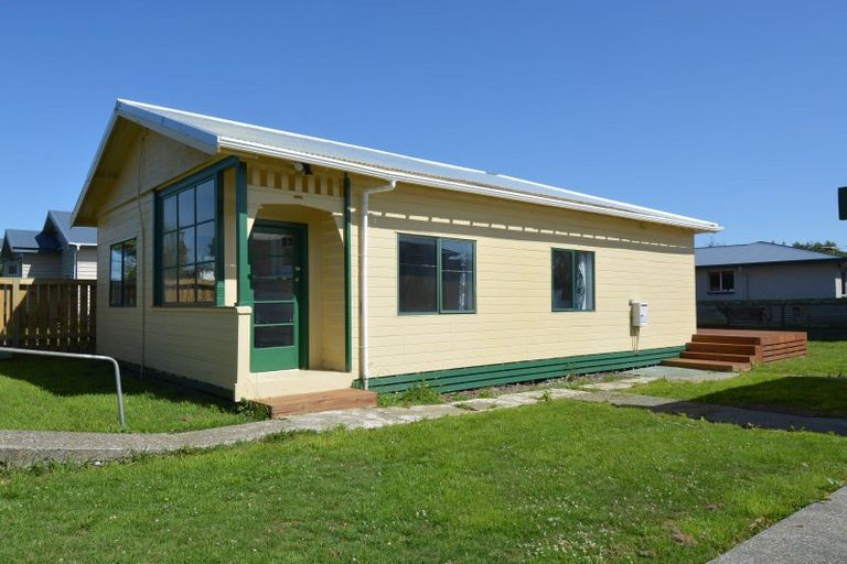 Photo of property in 20 Banks Street, Richmond, Invercargill, 9810