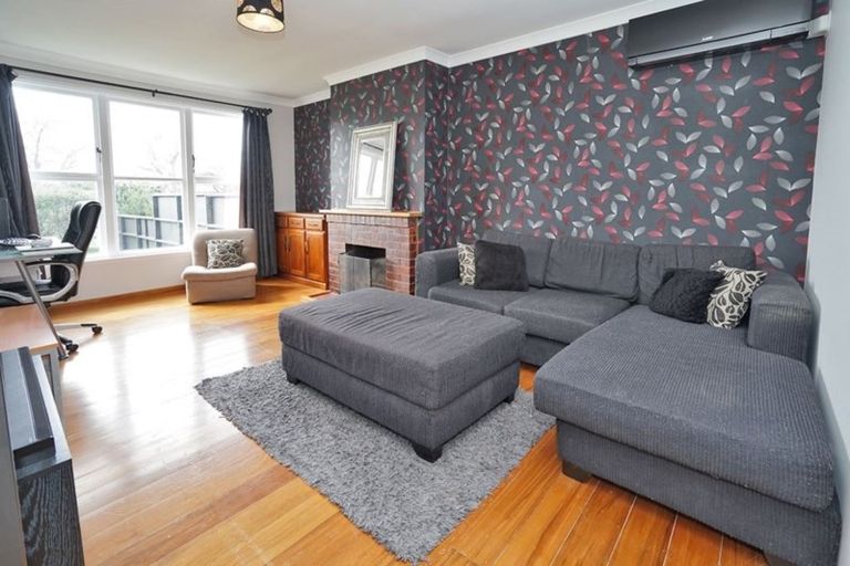 Photo of property in 12 Le Quesne Place, Fairfield, Hamilton, 3214