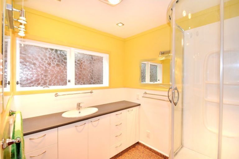 Photo of property in 31 Gorman Street, Macandrew Bay, Dunedin, 9014