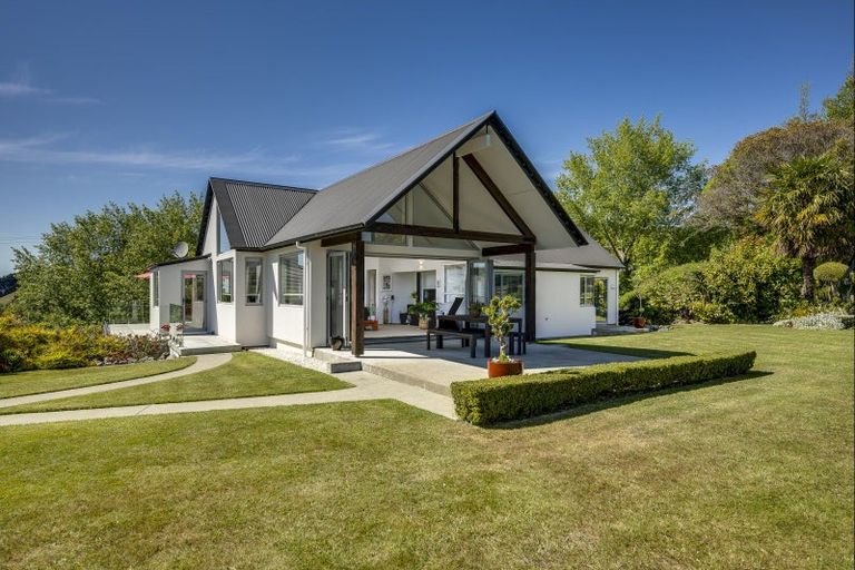 Photo of property in 73 Kaimata Road, Bay View, Napier, 4182