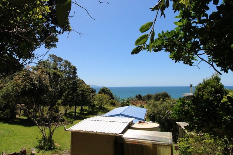 Photo of property in 2 Seavill Park Road, Kuaotunu West, Whitianga, 3592