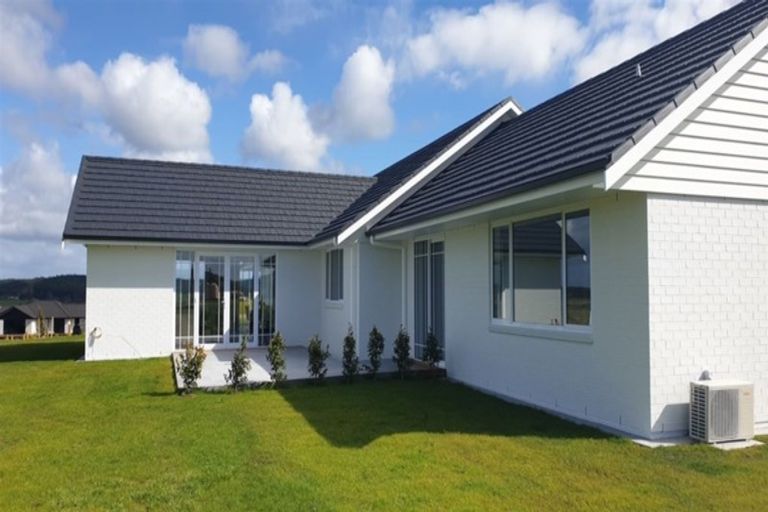 Photo of property in 4 Fernbird Grove, Kerikeri, 0294