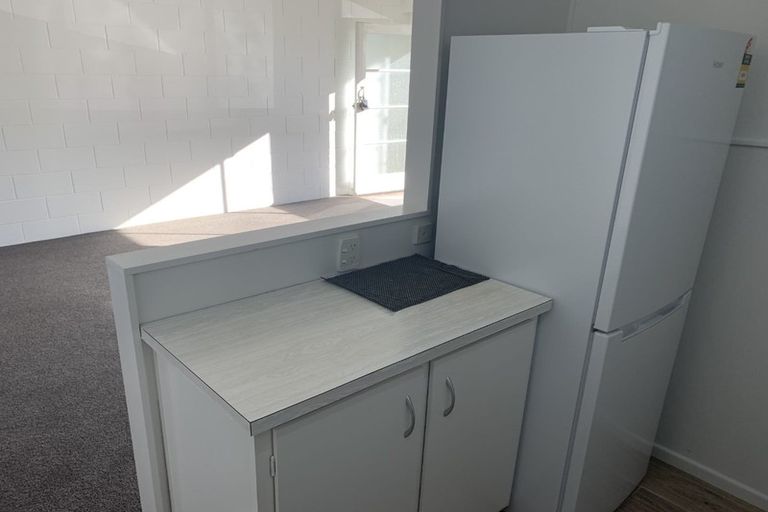 Photo of property in 2/4 Derby Street, Mount Victoria, Wellington, 6011