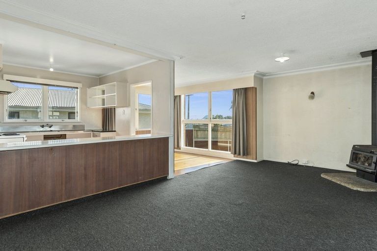 Photo of property in 2 Bellevue Road, Brookfield, Tauranga, 3110