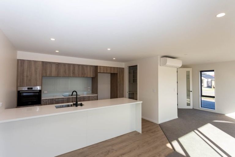 Photo of property in 6 Sanders Way, Rolleston, 7614