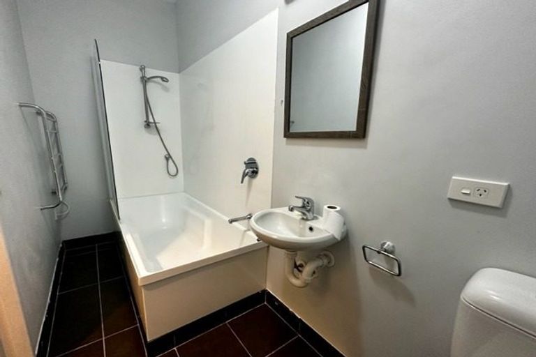 Photo of property in City Lodge, 604/115 Vivian Street, Te Aro, Wellington, 6011