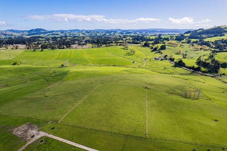 Photo of property in 1065 Pipiwai Road, Ruatangata West, Whangarei, 0176